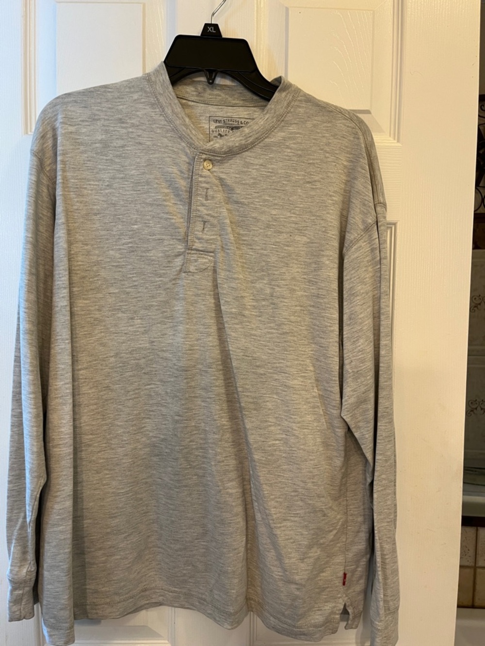 Levi's Light Gray Long-Sleeve Henley Shirt